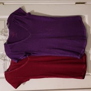 ❤️Host Pick❤️American Eagle Outfitters Tees lot of 2